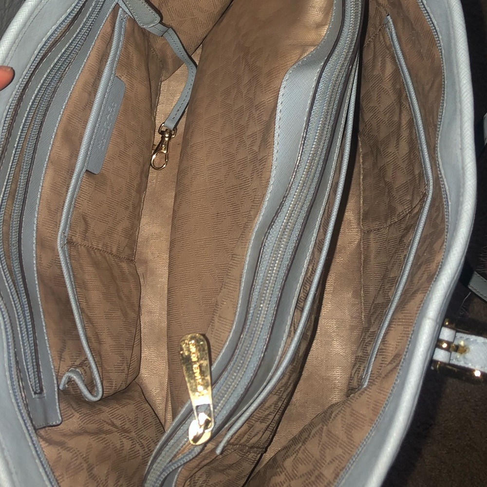 Large tote
